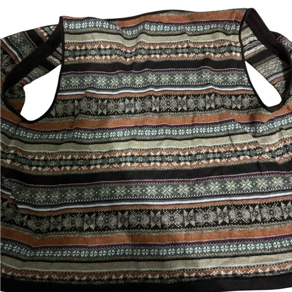 Multicolor Patterned Vest - Picture 2 of 2